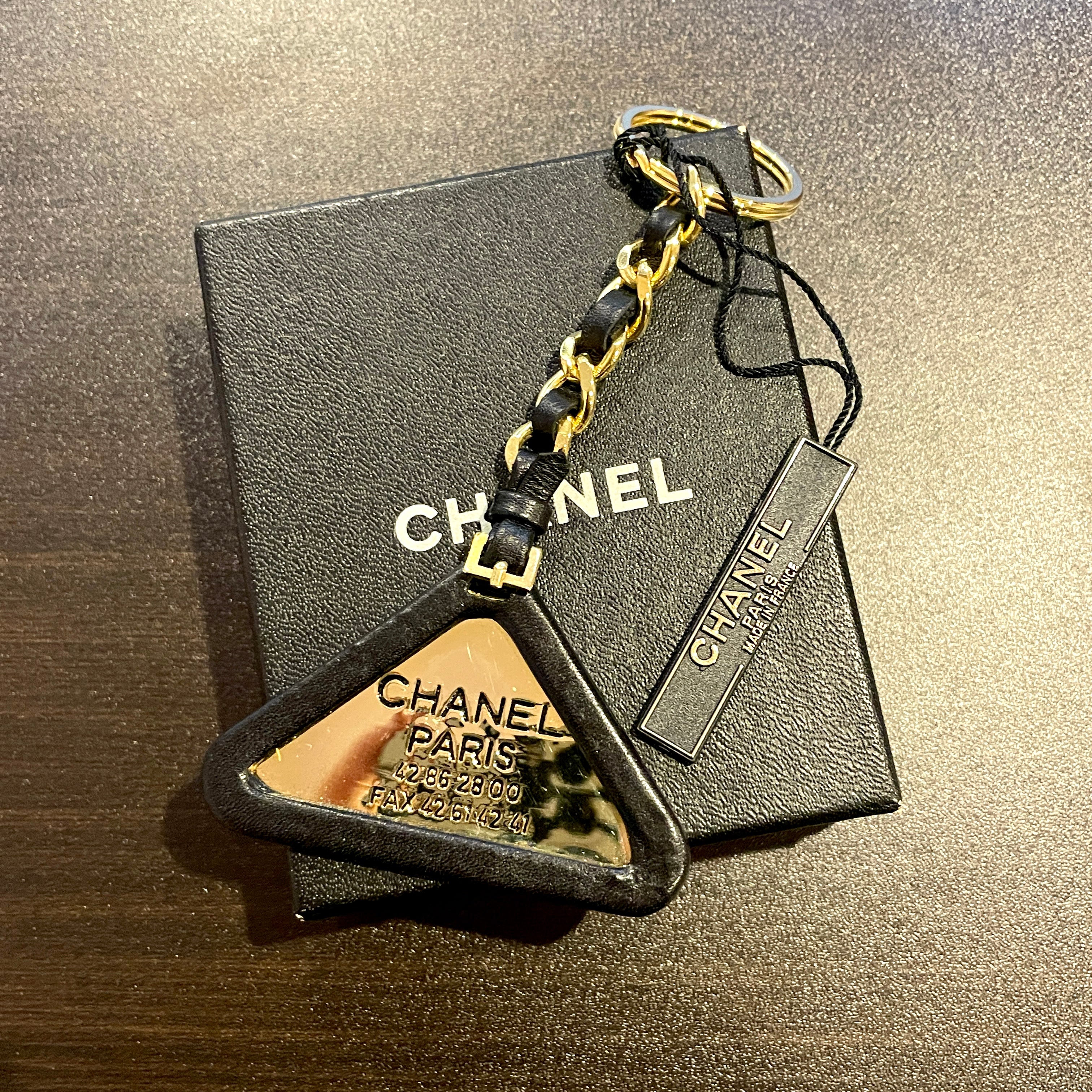 RARE☆☆☆☆☆AUTH Pre-owned CHANEL Chanel Leather Triangle Key Ring 94P
