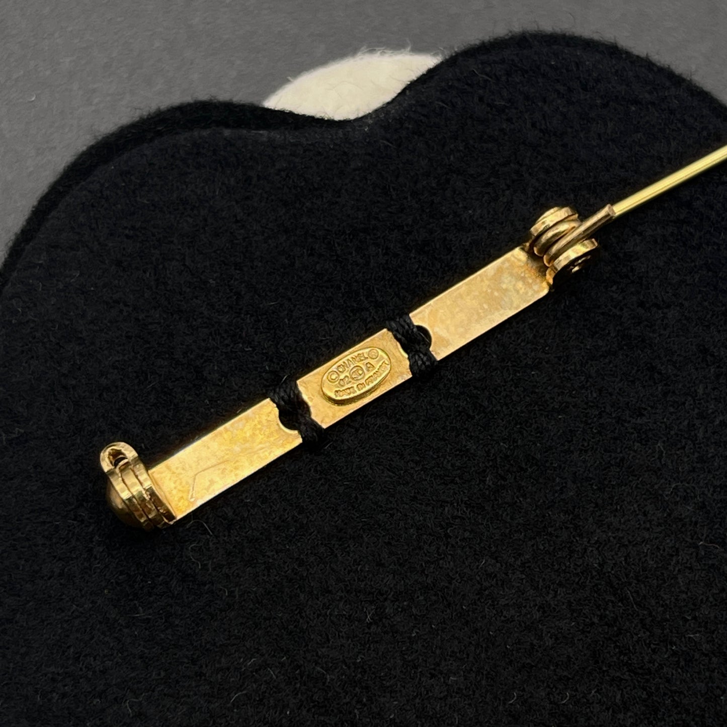 RARE☆☆☆CHANEL 2002 Camellia Brooch Corsage 02A Beige & Black