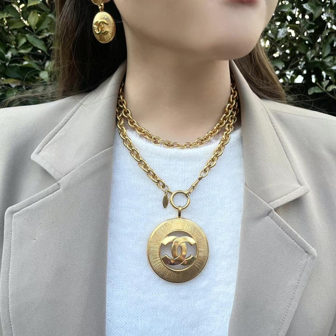 CHANEL Coco Mark Jumbo Necklace