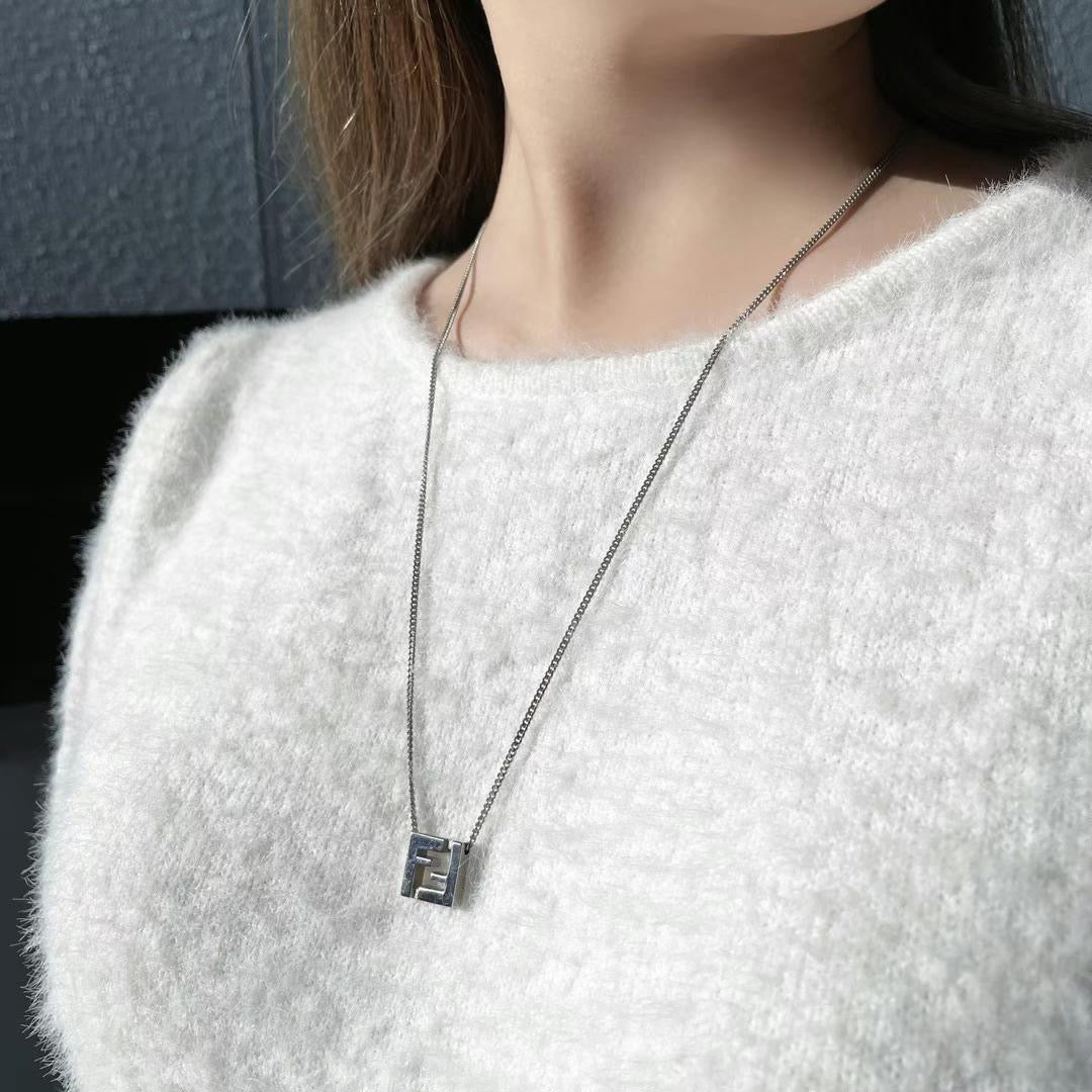 FENDI FF logo thin necklace