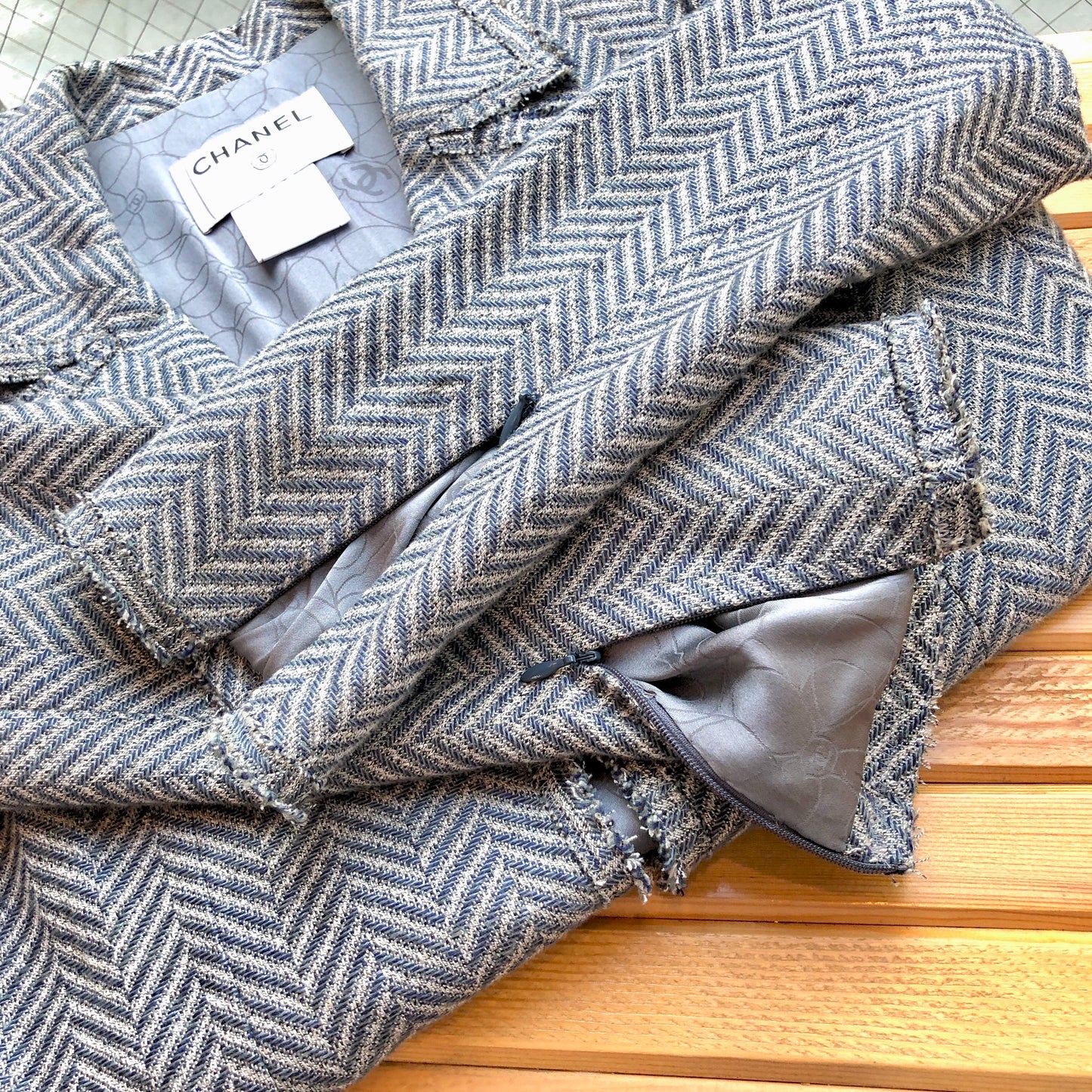 CHANEL Tweed Jacket/Gray