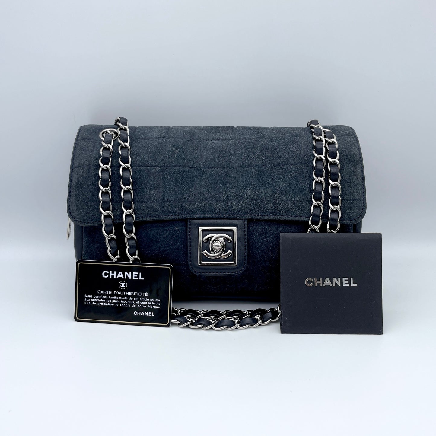 Afar Vintage Pre-owned CHANEL Sportline Chocolate Bar W Chain Shoulder Flap Bag/Navy