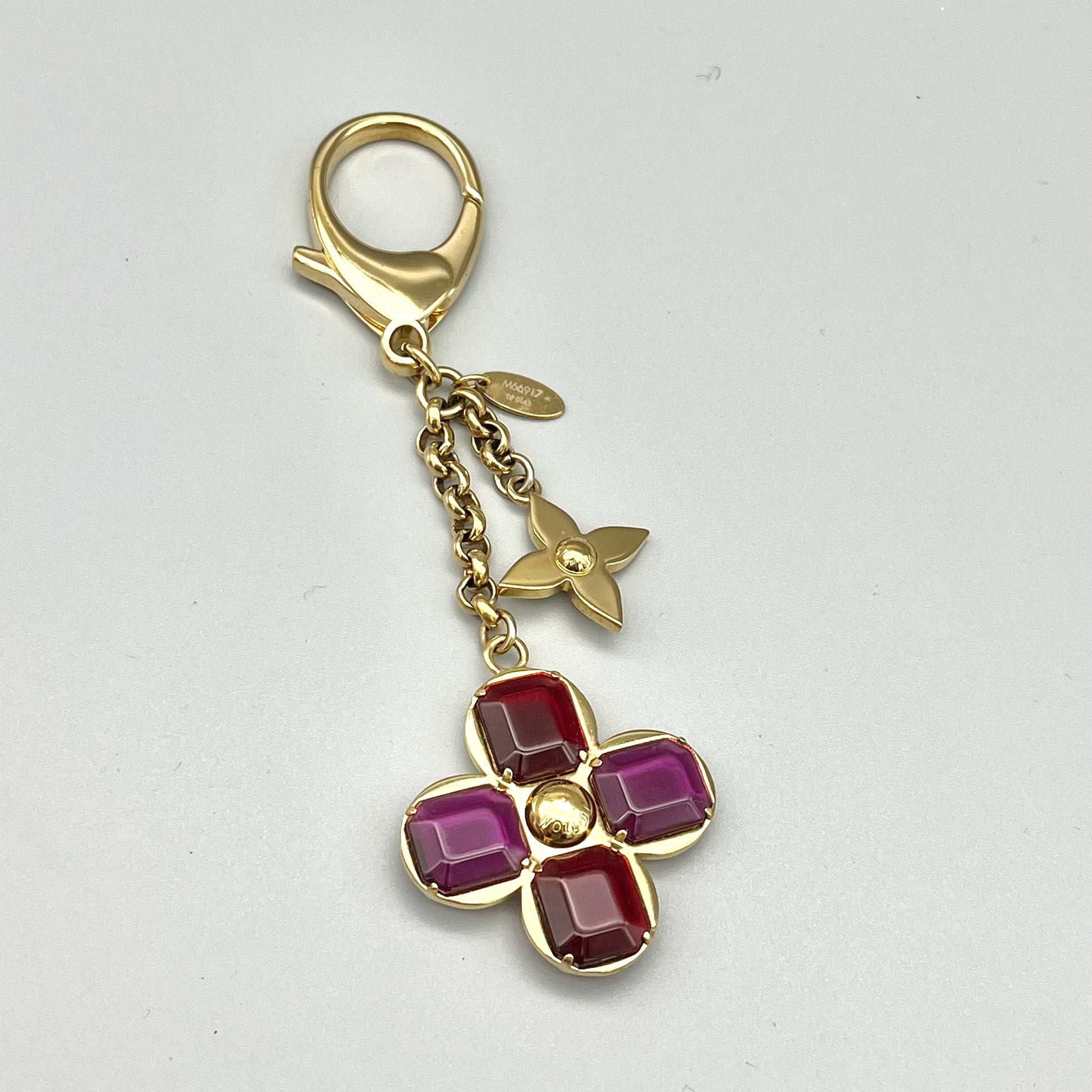 Pre-owned Louis Vuitton Bag Charm In Pink