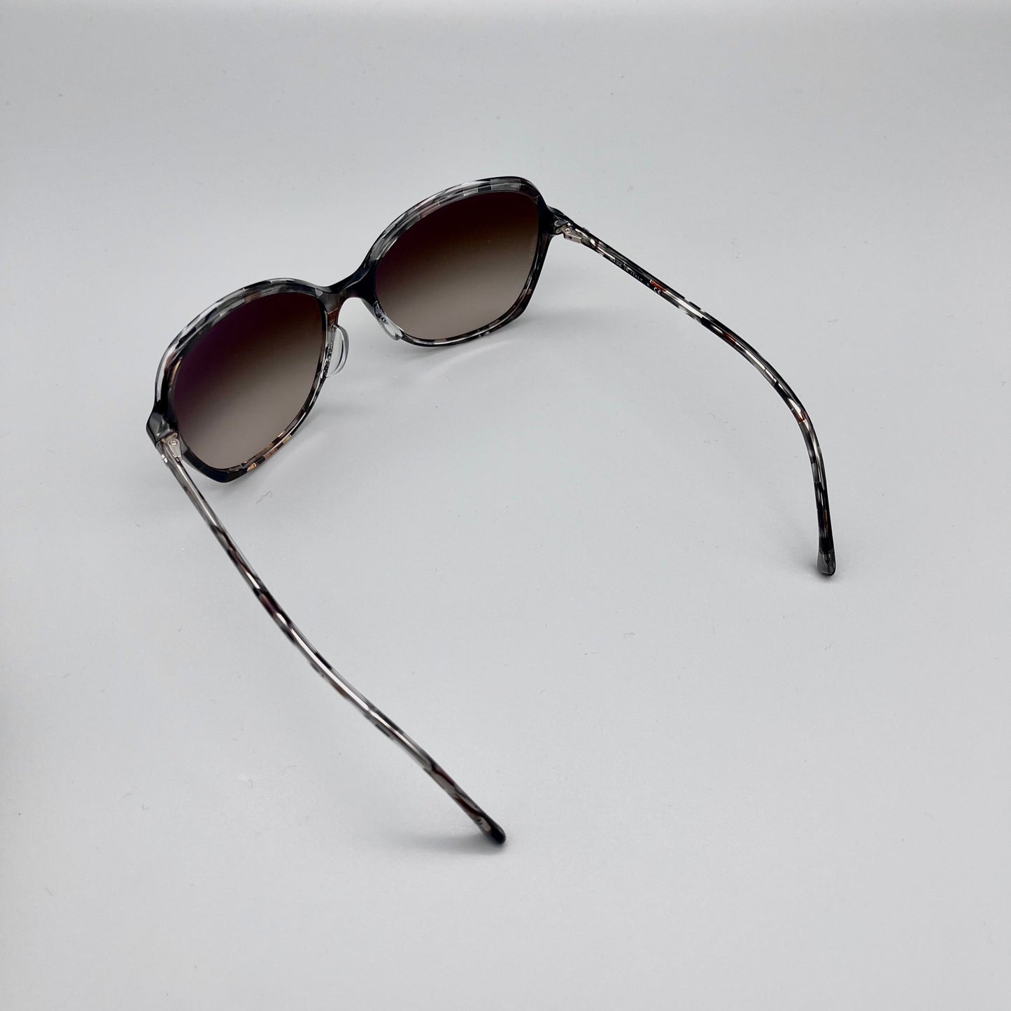 AUTH Pre-owned CHANEL Thin Tortoiseshell Sunglasses