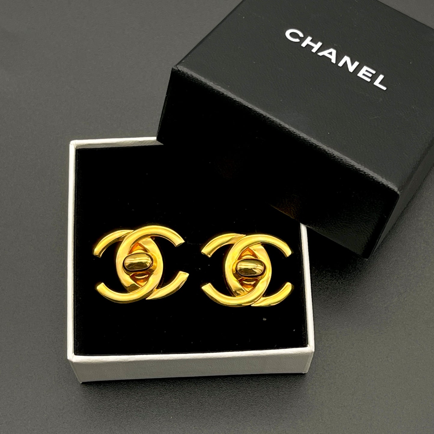 CHANEL Coco Mark Turnlock Earrings GM 95A