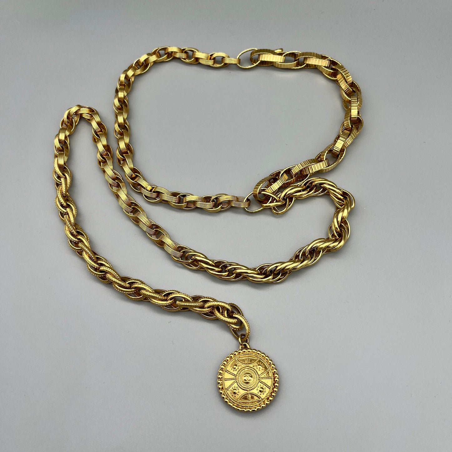 RARE☆☆☆CHANEL Coco Mark Medal Chain Belt