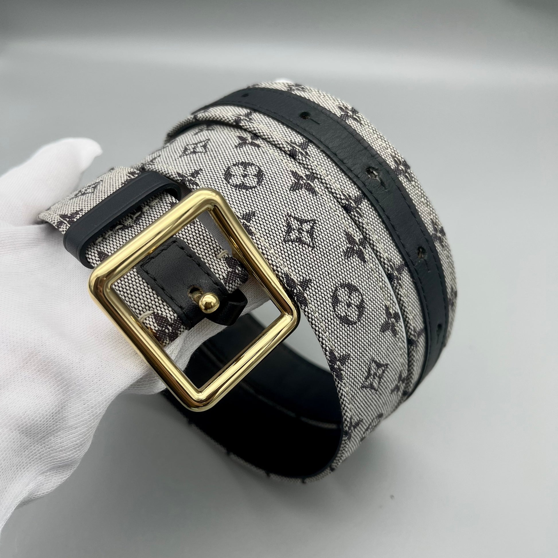 Afar Vintage Pre-owned LOUIS VUITTON Monogram Mini Run Santur SR0053