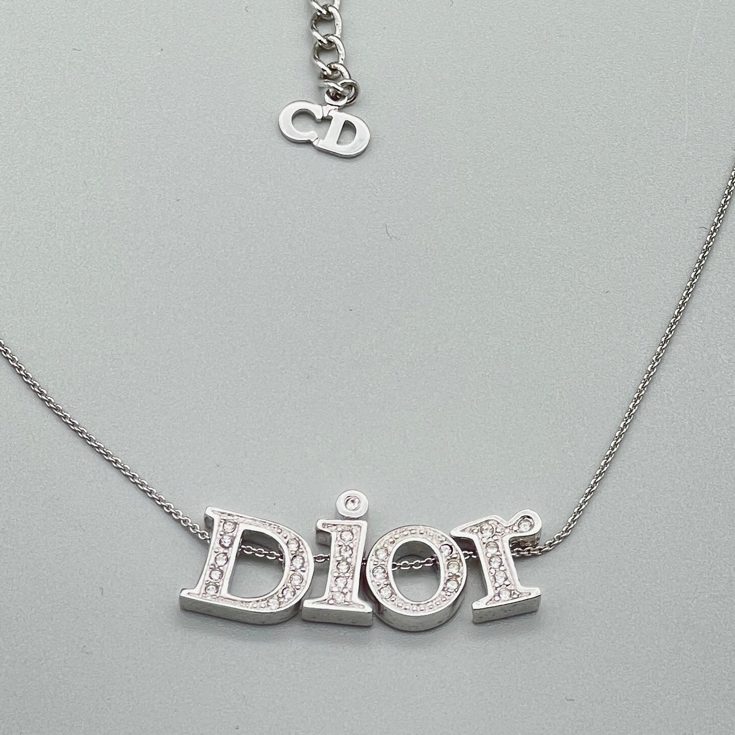 AUTH Pre-owned Christian Dior DIORﾛｺﾞﾗｲﾝｽﾄｰﾝﾈｯｸﾚｽ