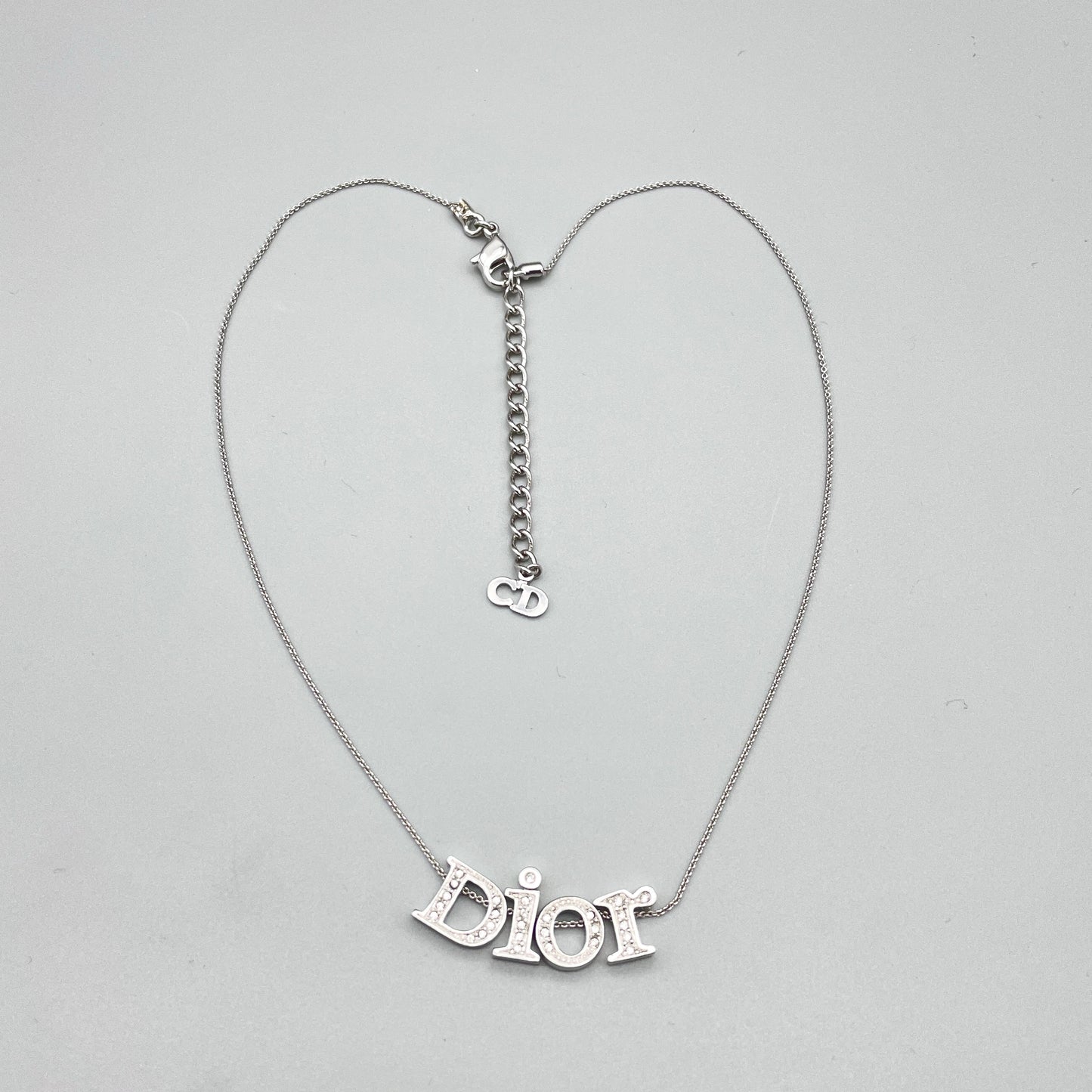 AUTH Pre-owned Christian Dior DIORﾛｺﾞﾗｲﾝｽﾄｰﾝﾈｯｸﾚｽ