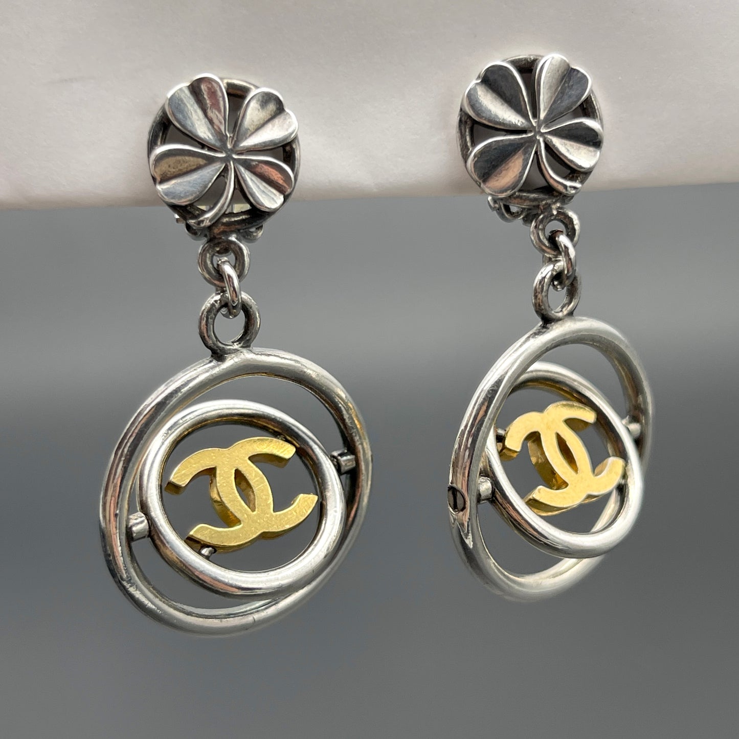 CHANEL Coco Mark Four Leaf Earrings/Silver x Gold