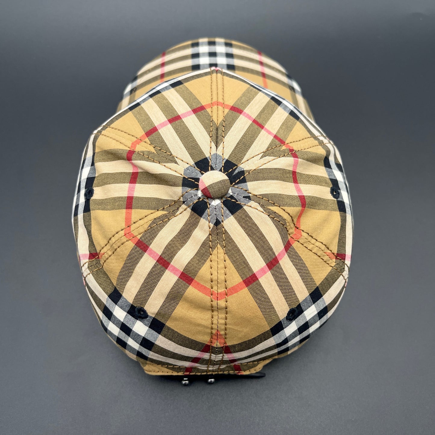 AUTH Pre-owned BURBERRY Classic Check Pattern Cap