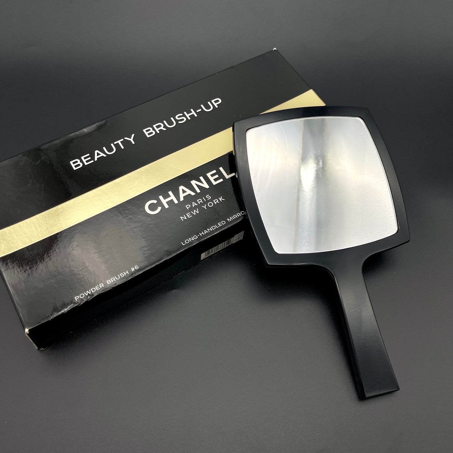 Afar Vintage Pre-owned CHANEL Beauty Hand Mirror/Black