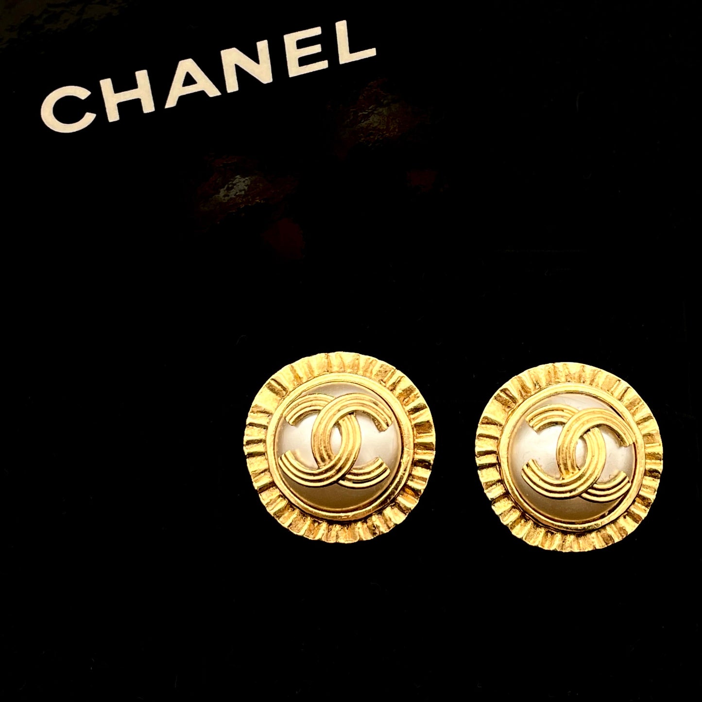 CHANEL Cocomark 固定珍珠耳环 94A