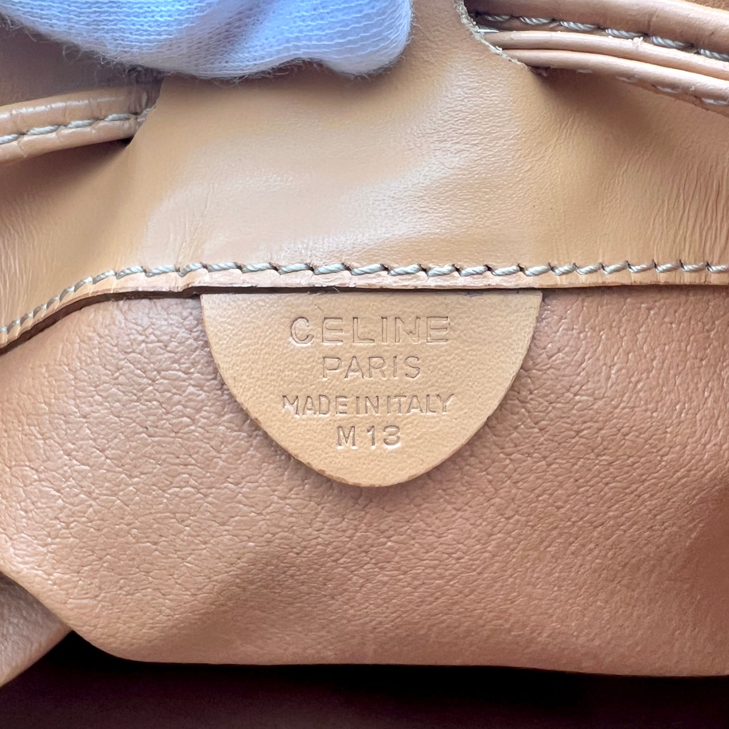 AUTH Pre-owned CELINE ﾏｶﾀﾞﾑ ﾊﾞｹｯﾄｼｮﾙﾀﾞｰﾊﾞｯｸﾞ巾着/ﾎﾟｰﾁ付き