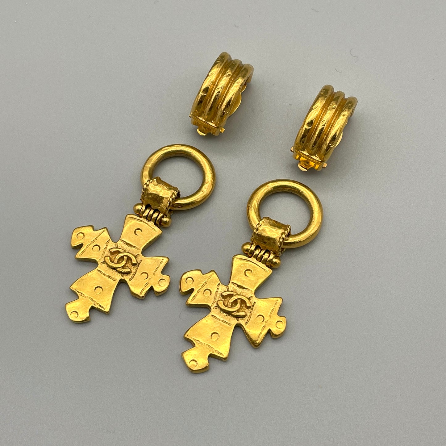 CHANEL Coco Mark Cross Earrings 94P