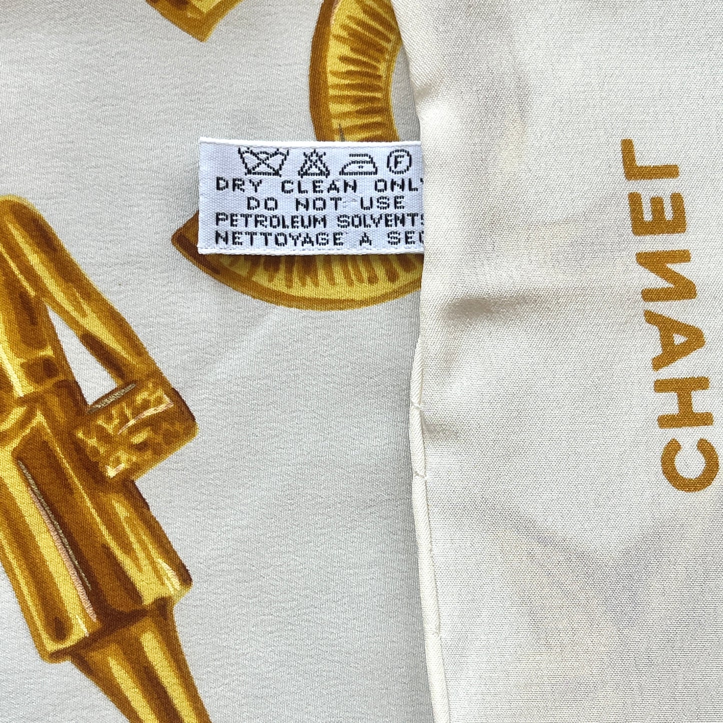 RARE☆☆☆CHANEL accessory motif scarf