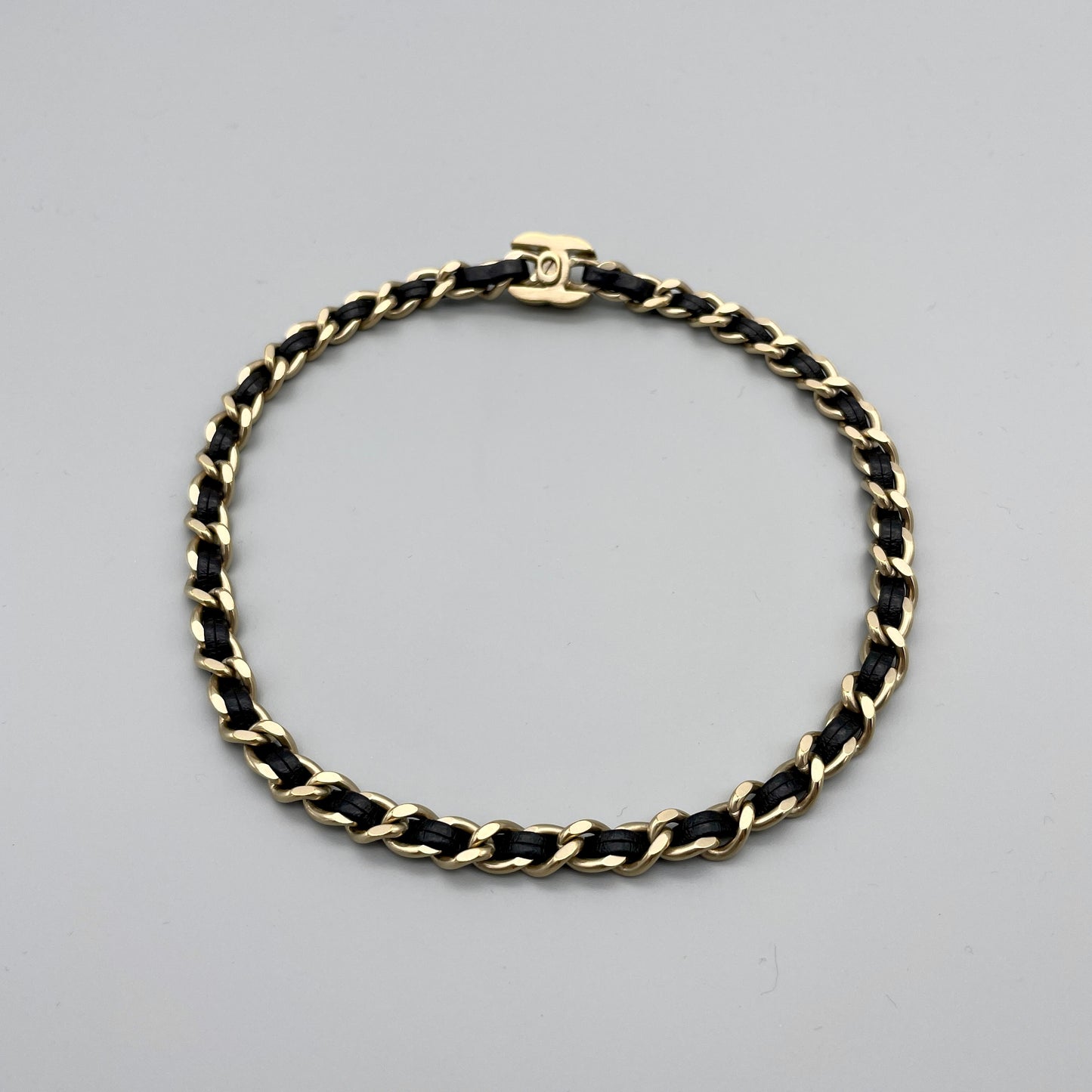 AUTH Pre-owned CHANEL Matelasse Turnlock CC LOGO Choker/Gold x Black