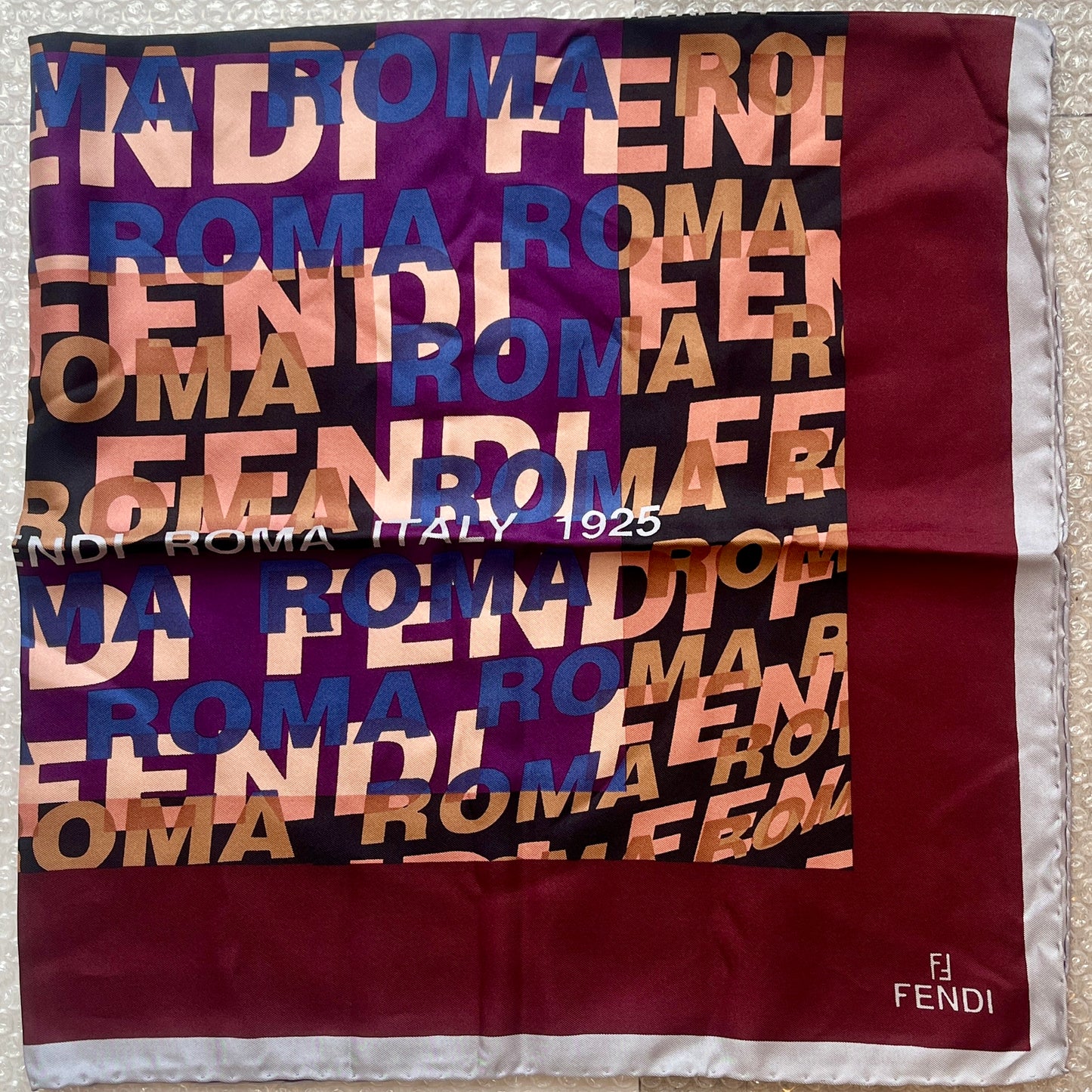 FENDI GRAPHITIS SCARF