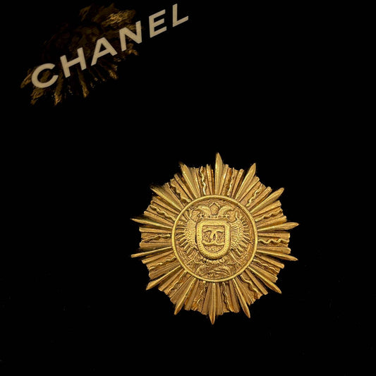 Afar Vintage Pre-owned CHANEL coco mark sun emblem brooch