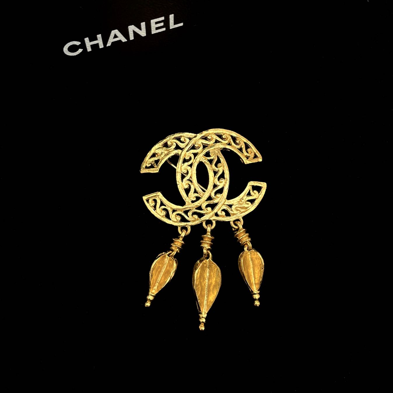 CHANEL Coco Mark Arrow Pendant Brooch 95A