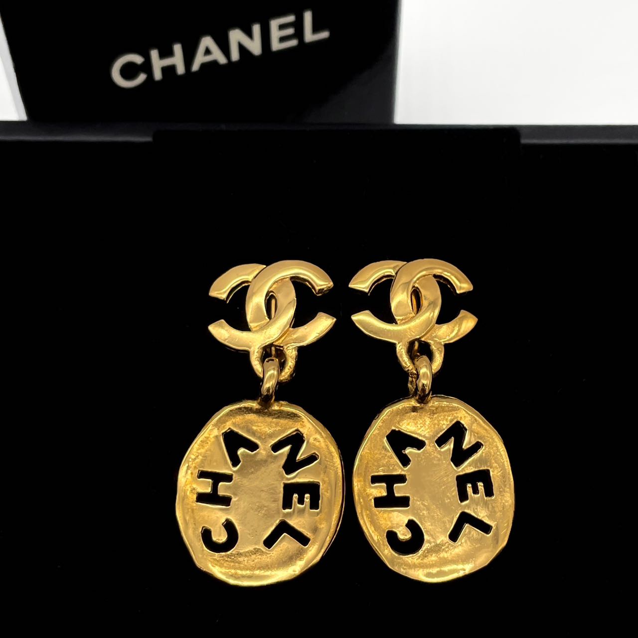 CHANEL Coco Mark Pendant Earrings/Gold