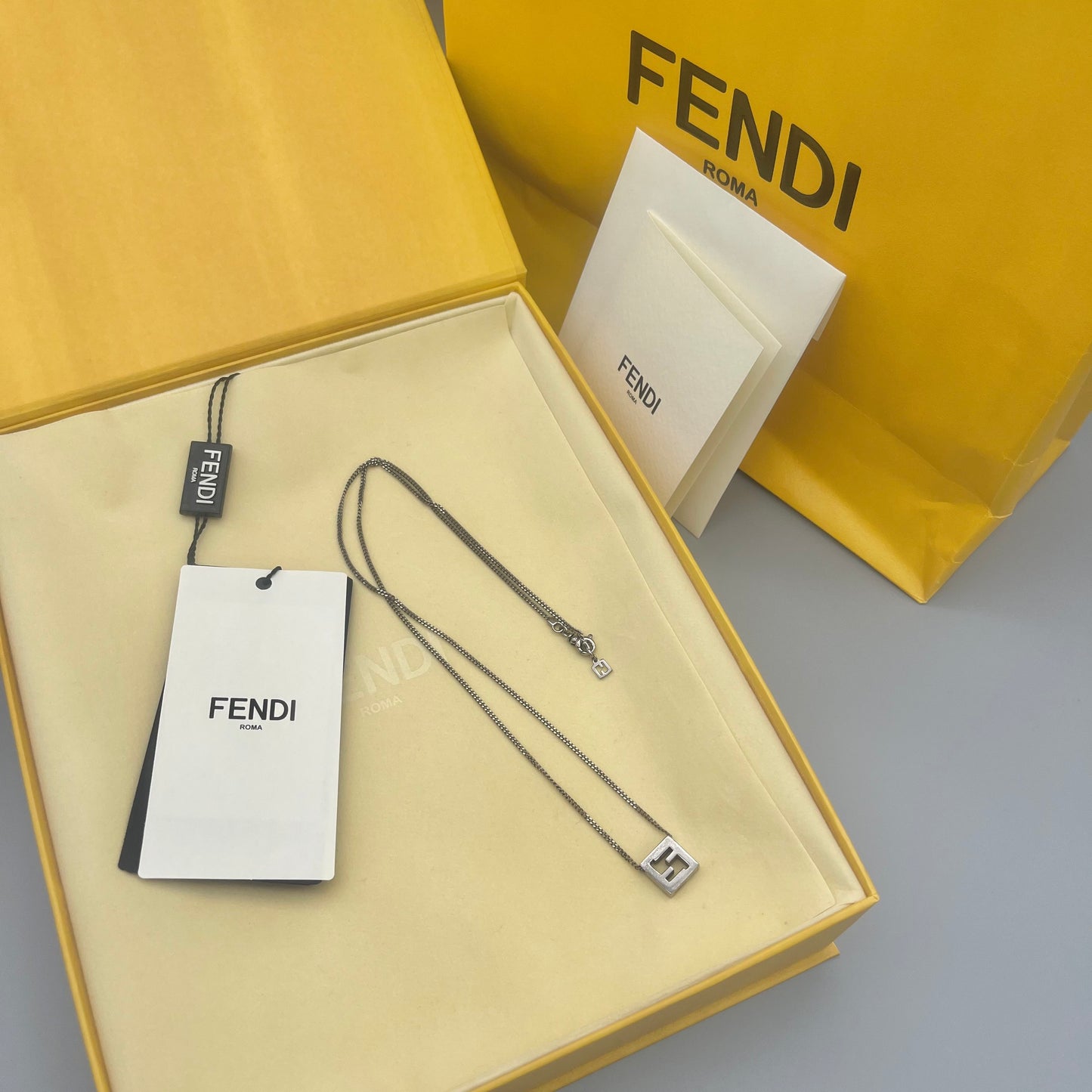 FENDI FF 标志细项链