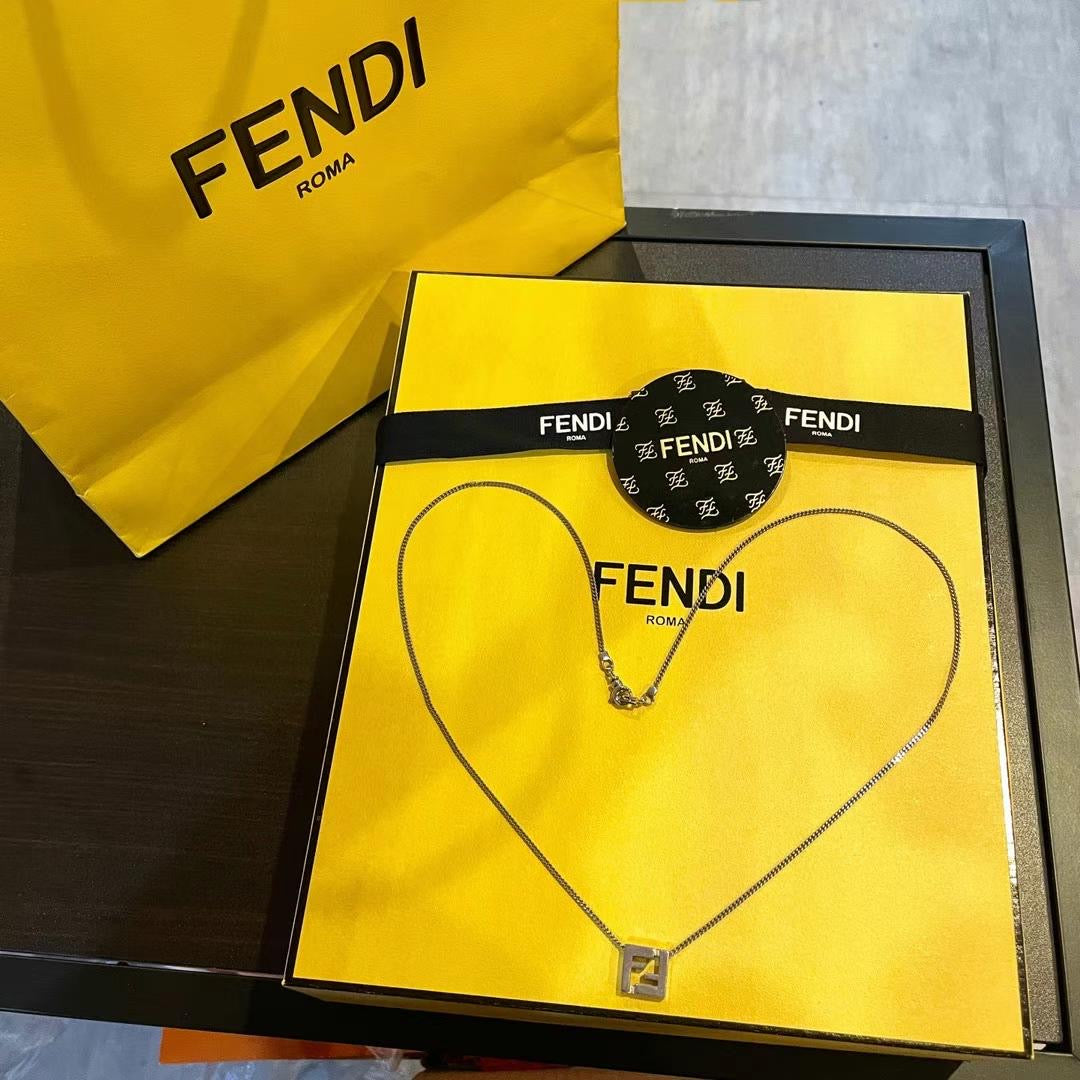 FENDI FF 标志细项链