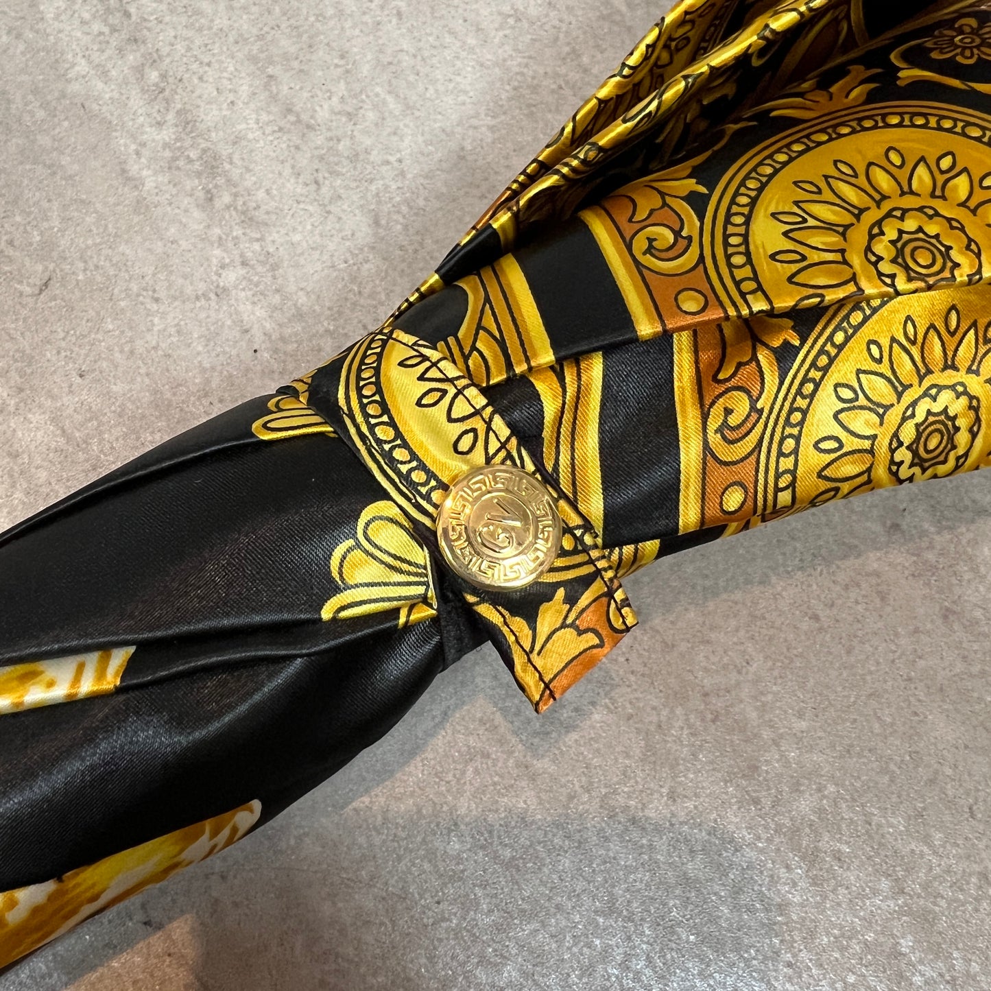 VERSACE leopard motif umbrella