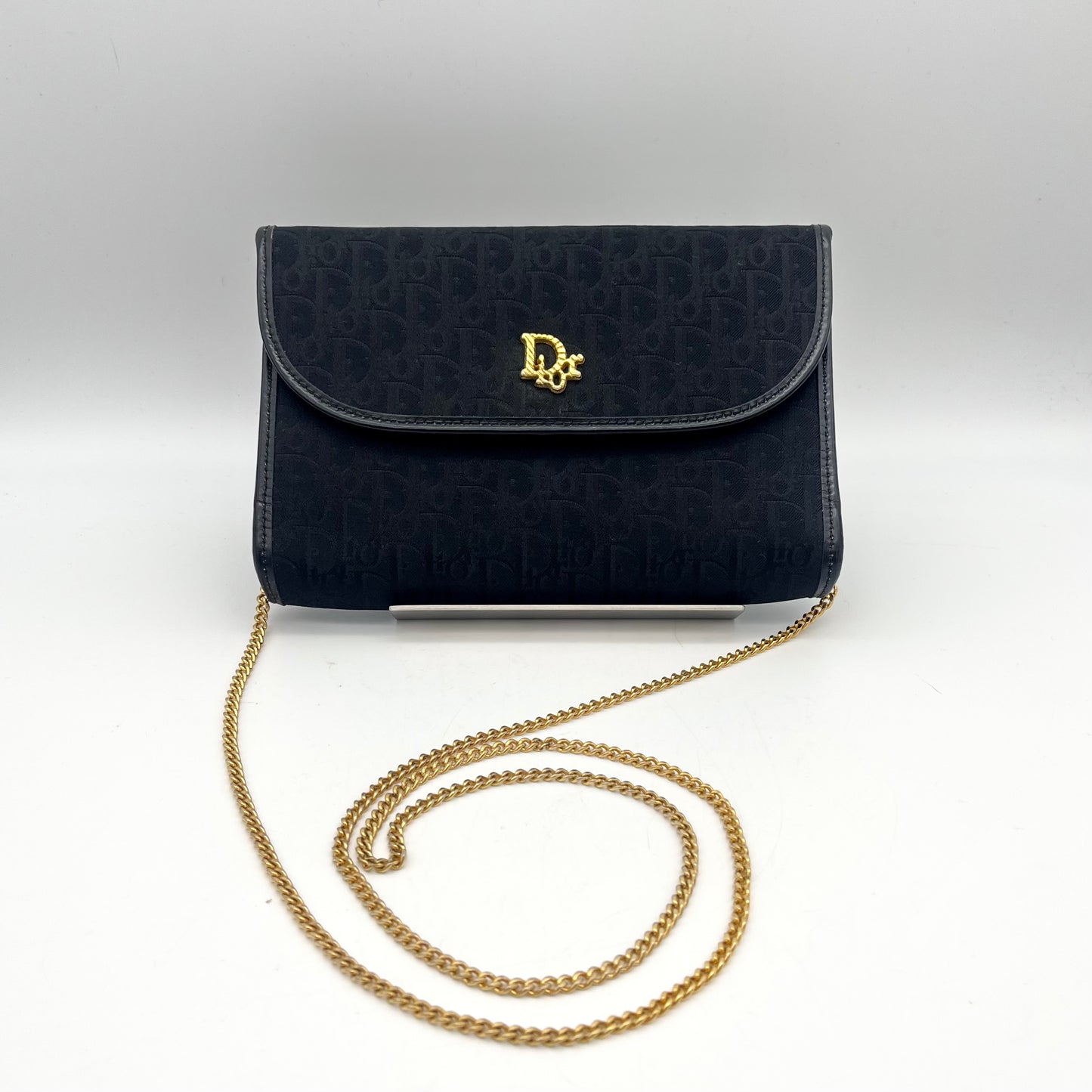 AUTH Pre-owned CHRISTIAN DIOR Trotter Chain Shoulder Pouch