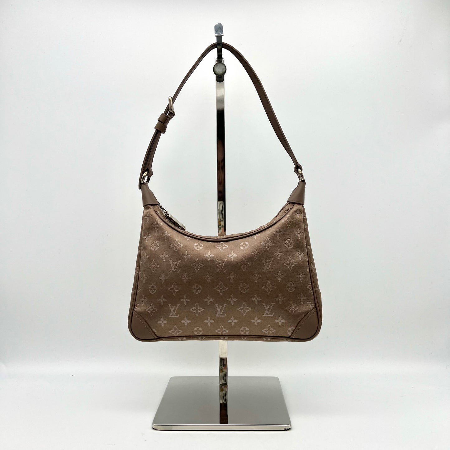 Afar Vintage Pre-owned LOUIS VUITTON Monogram Cherry Blossom Accessoir