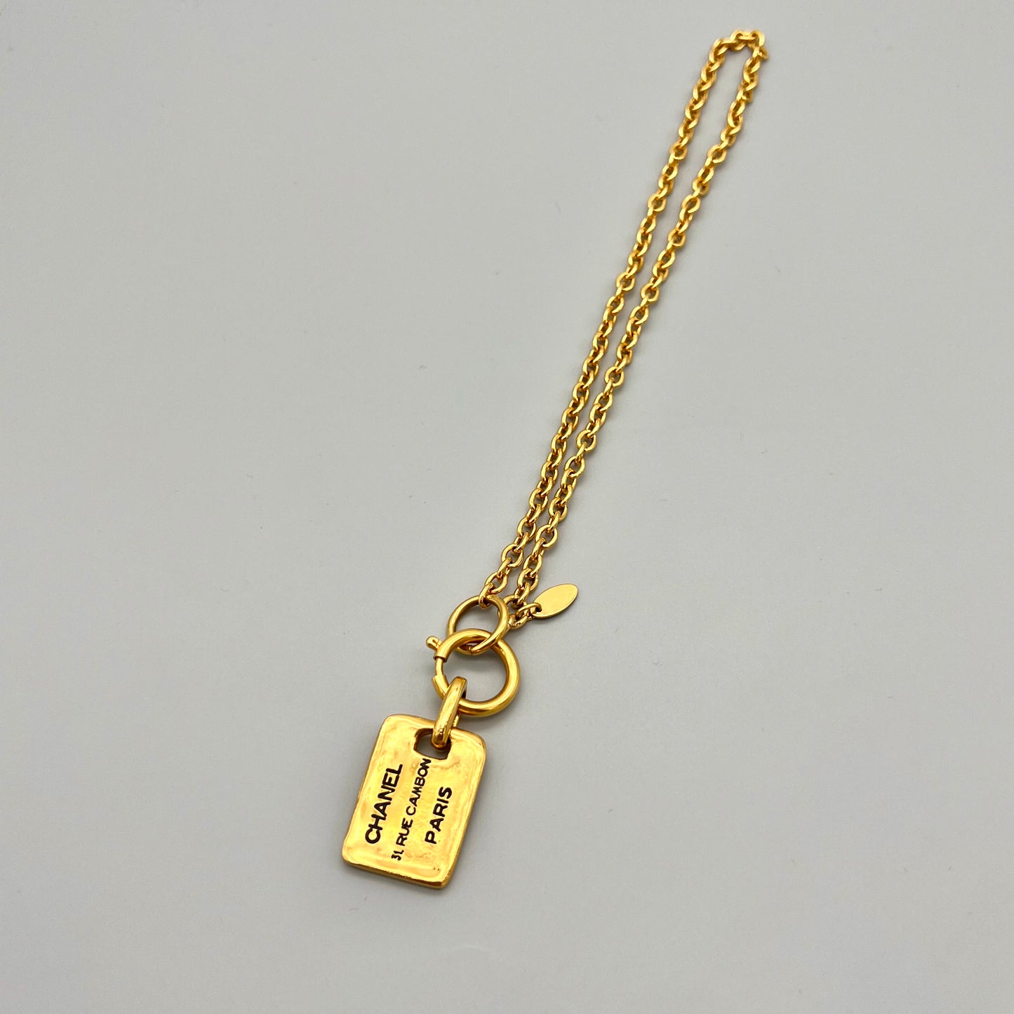 Afar Vintage Pre-owned CHANEL Cambon Line Tag Pendant Necklace