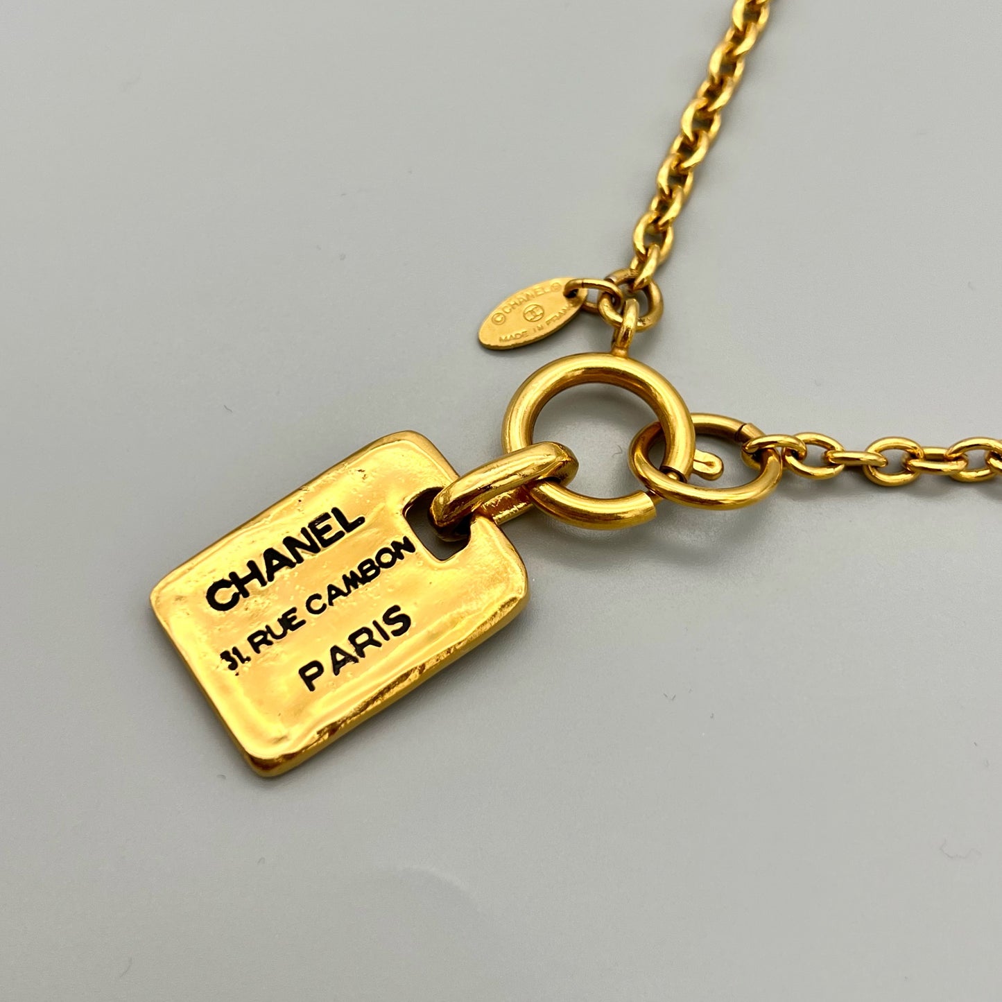 Afar Vintage Pre-owned CHANEL Cambon Line Tag Pendant Necklace