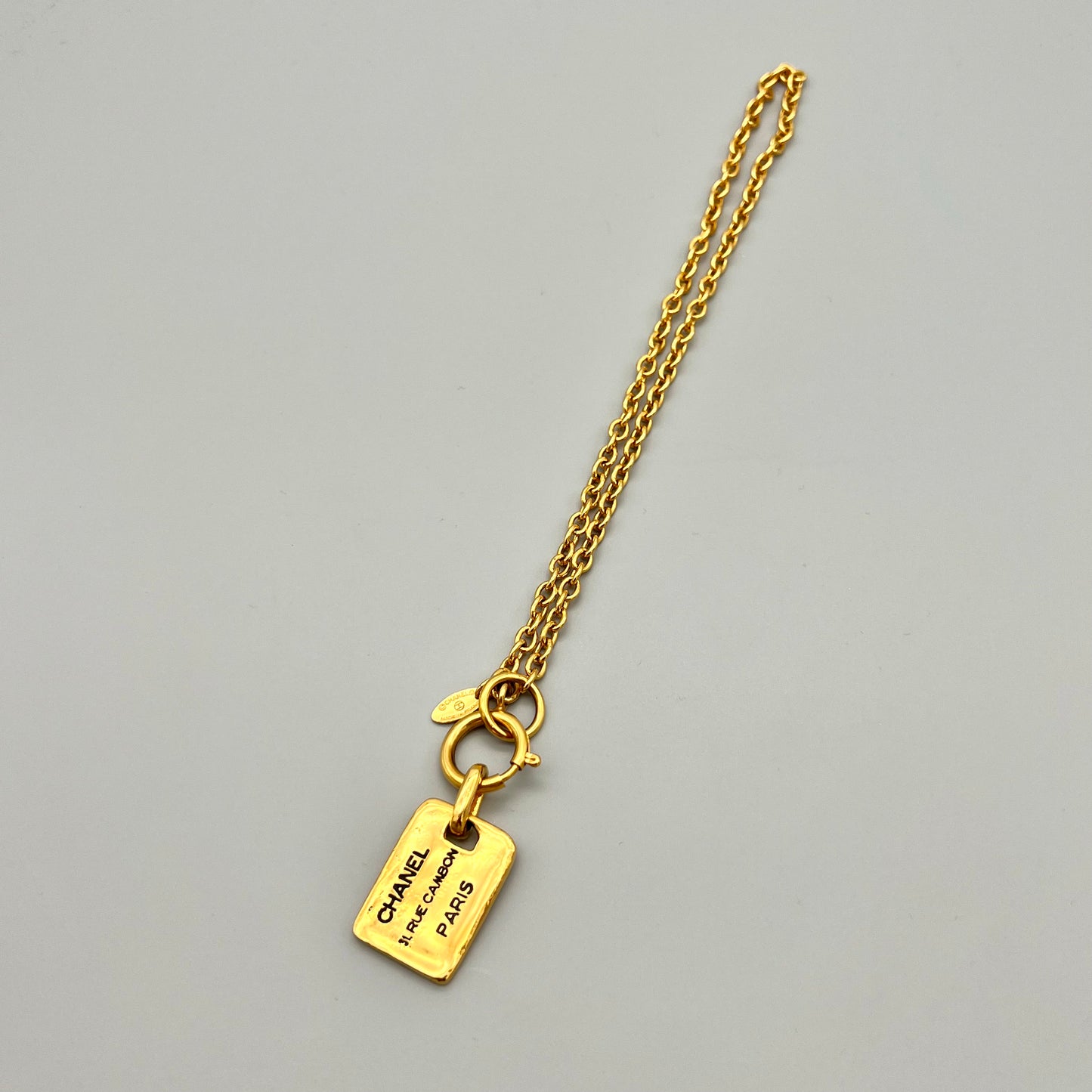 Afar Vintage Pre-owned CHANEL Cambon Line Tag Pendant Necklace