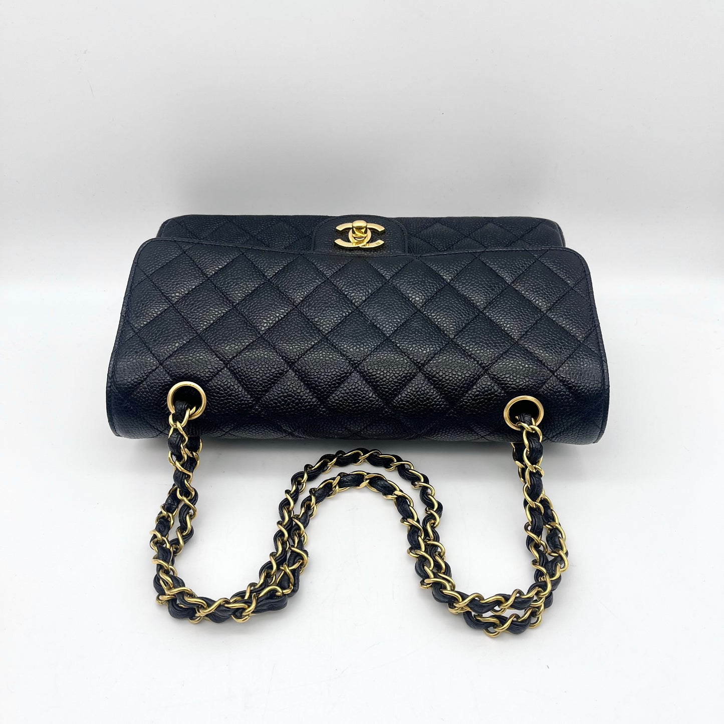 Afar Vintage Pre-owned CHANEL ﾏﾄﾗｯｾ ｸﾗｼｯｸﾌﾗｯﾌﾟ 25cm ｷｬﾋﾞｱｽｷﾝ