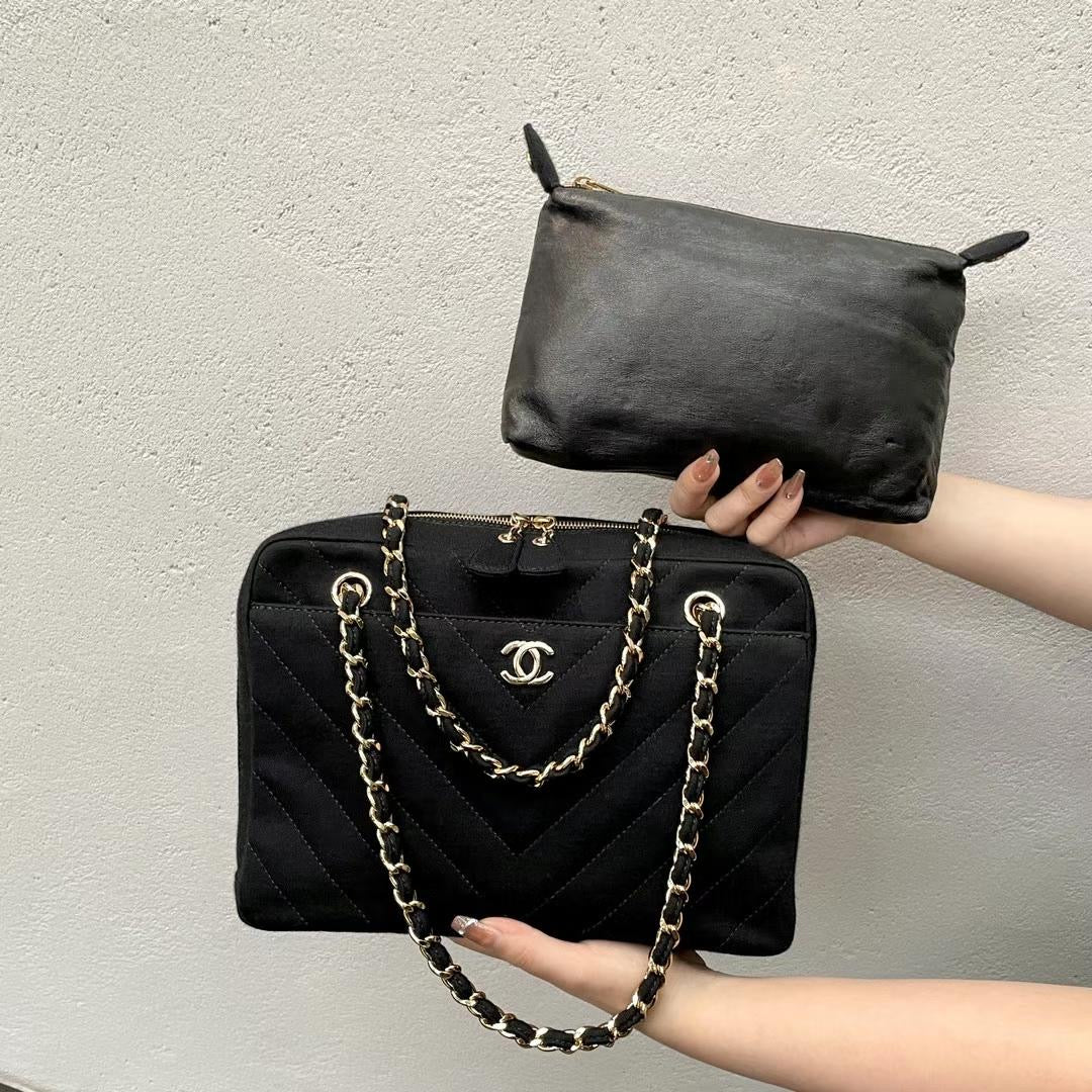 Afar Vintage Pre-owned CHANEL Chocolate Bar Chain Shoulder Bag