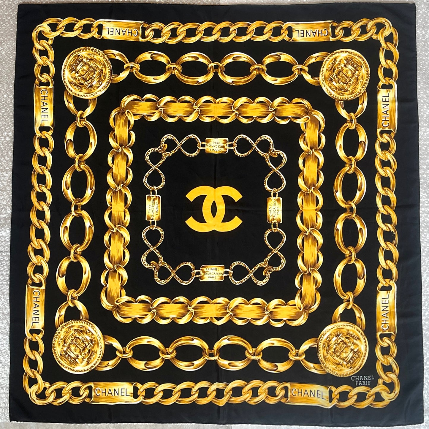 RARE☆☆☆CHANEL Chain motif scarf