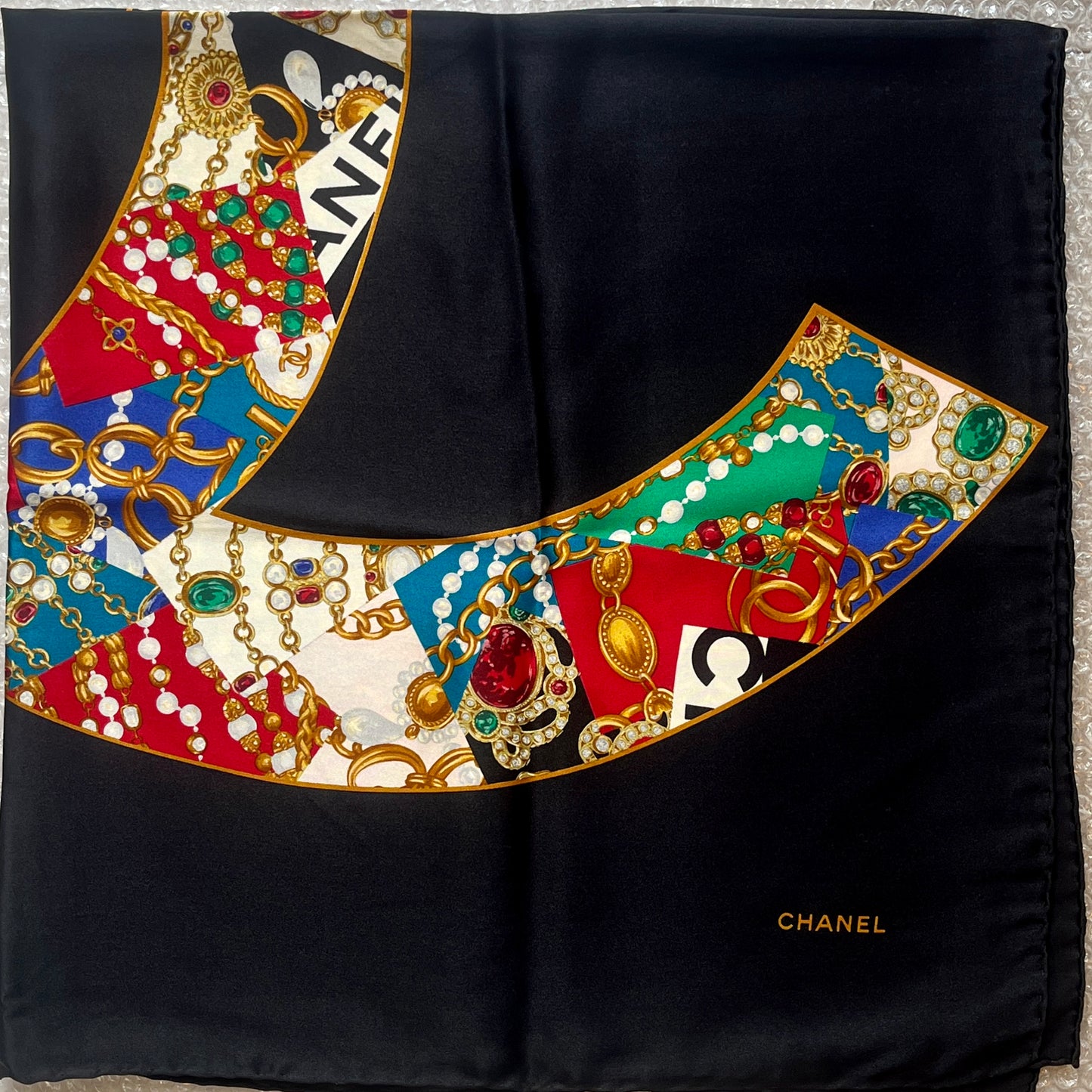 RARE☆☆☆CHANEL Jumbo Multicolor Coco Mark Scarf