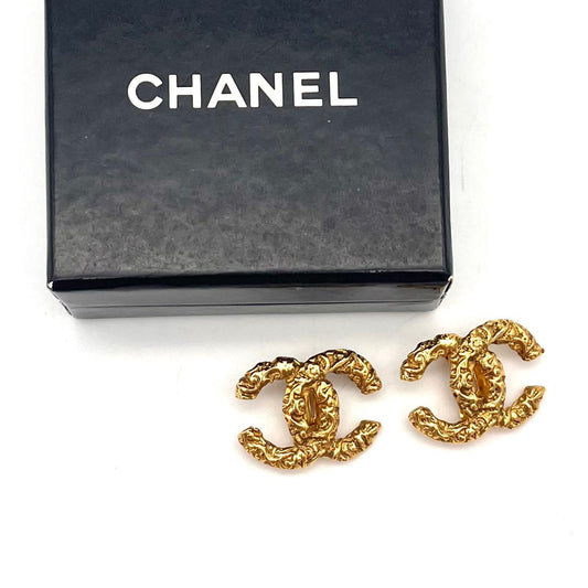 RARE☆☆☆AUTH Pre-owned CHANEL Lava mark earrings