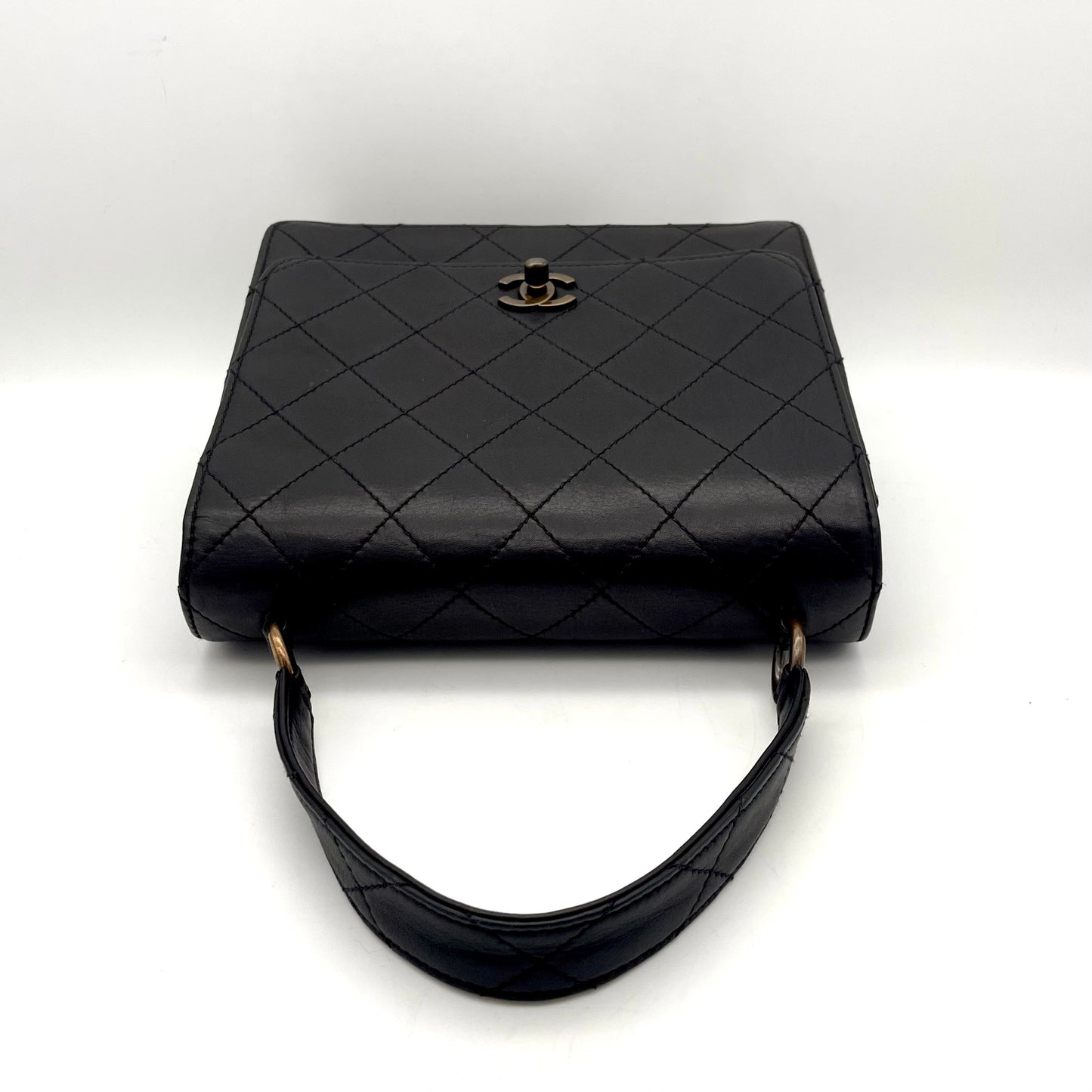 CHANEL Matelasse Kelly-style Turnlock Handbag