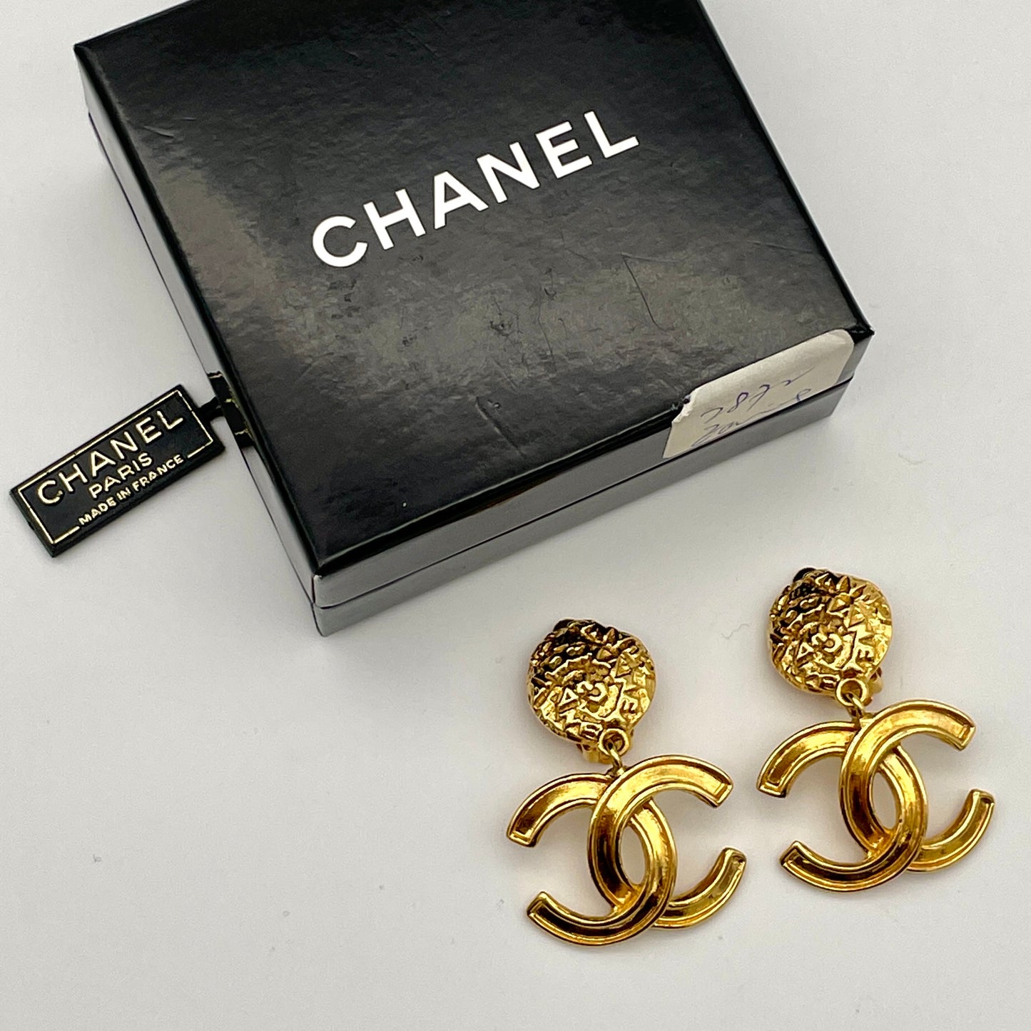 CHANEL logo lava style coco mark earrings