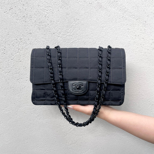 CHANEL Neutral Line W Chain Shoulder Bag No. 7