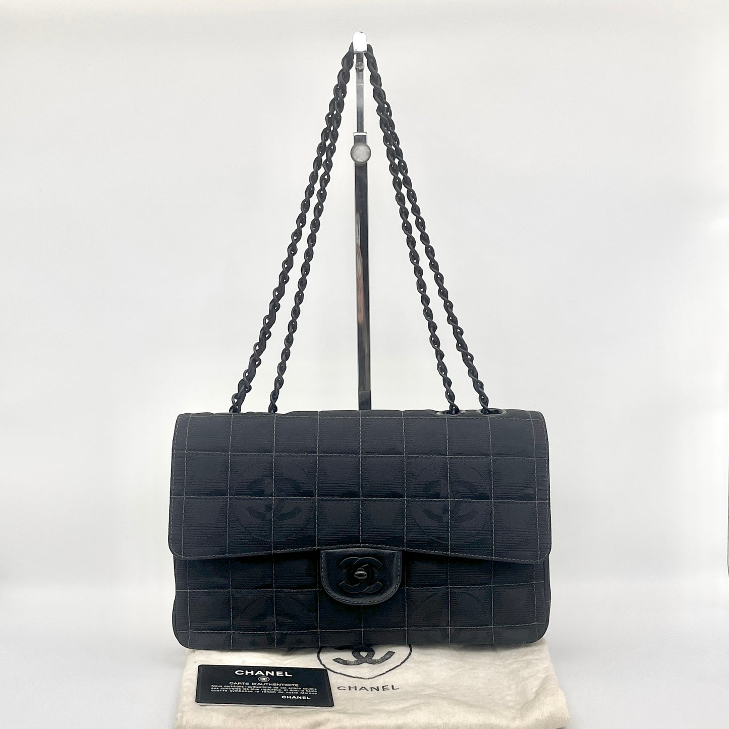 CHANEL Neutral Line W Chain Shoulder Bag No. 7