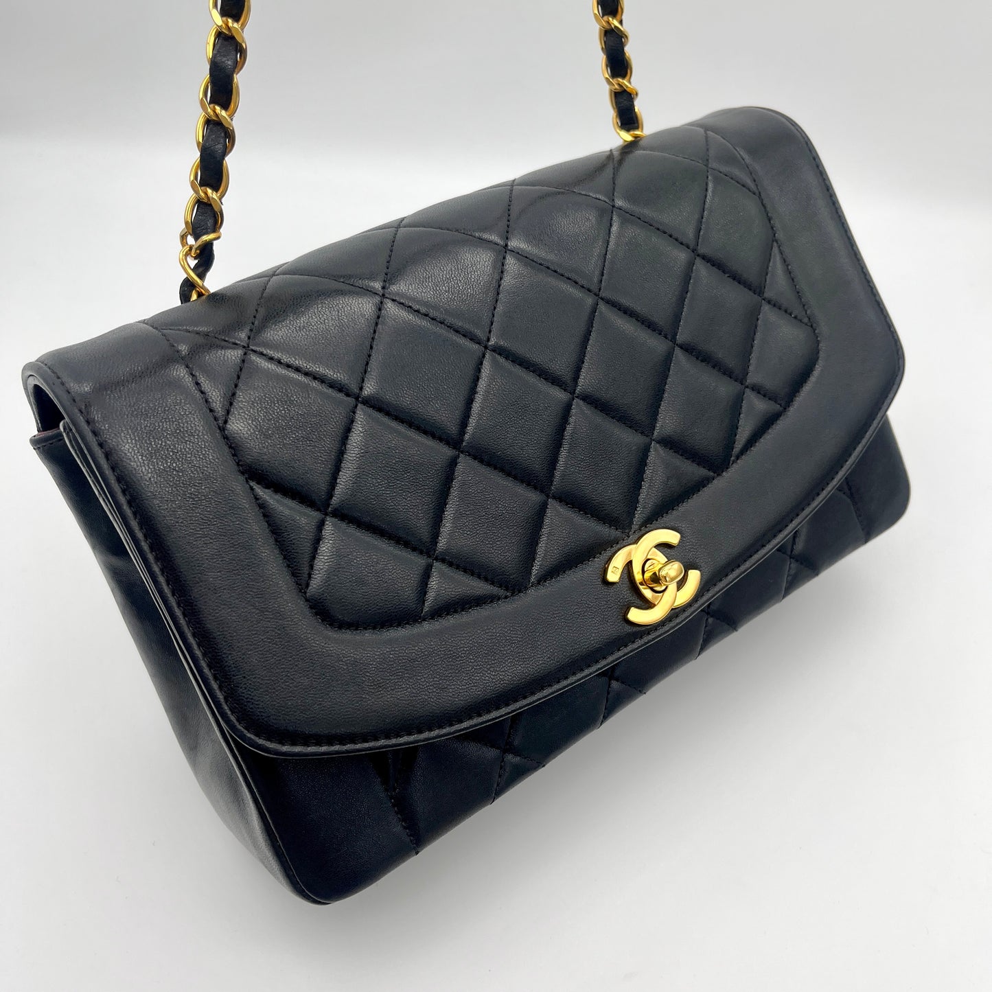 Afar Vintage Pre-owned CHANEL ﾏﾄﾗｯｾ ﾀﾞｲｱﾅ25cm