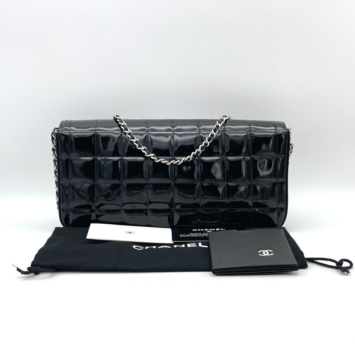 AUTH Pre-owned CHANEL Enamel Chocolate Bar Chain Shoulder Bag