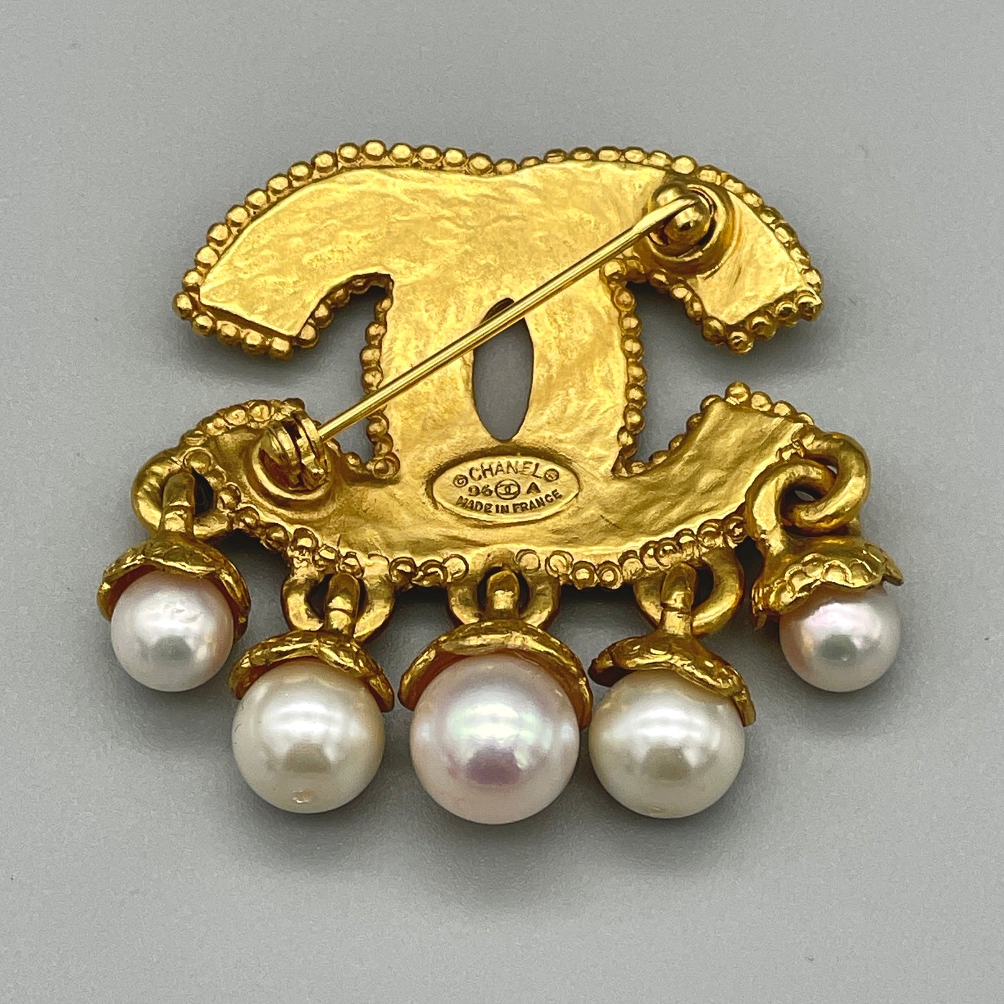 AUTH Pre-owned CHANEL Cocommark Pearl Pendant Brooch