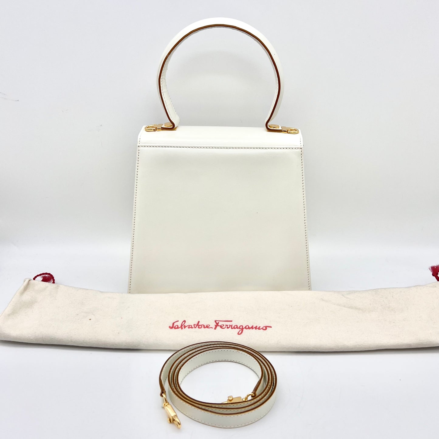 AUTH Pre-owned Salvatore Ferragamo Gancini Mini Hand Bag White