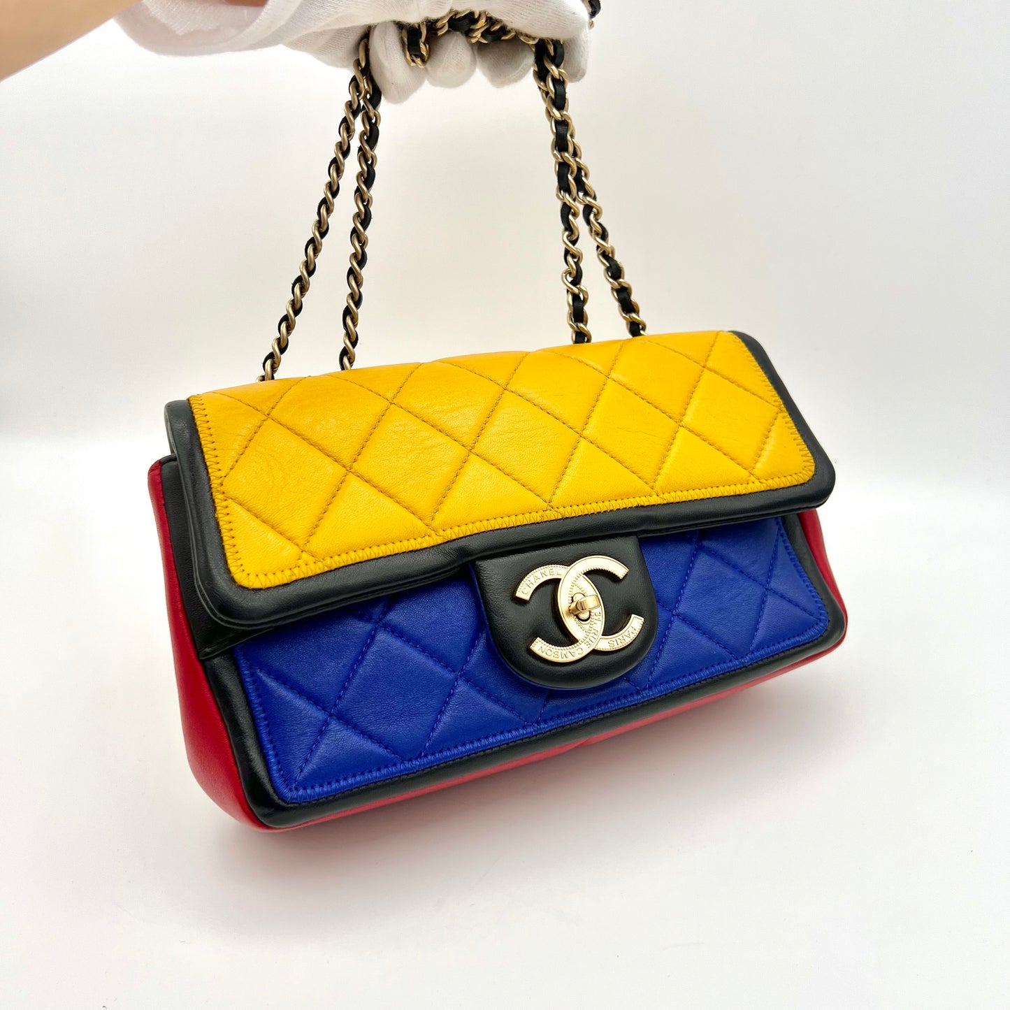 CHANEL ﾓﾝﾄﾞﾘｱﾝ31 RUE CAMBONﾏﾄﾗｯｾ ﾐﾆﾁｪｰﾝｼｮﾙﾀﾞｰﾊﾞｯｸﾞ