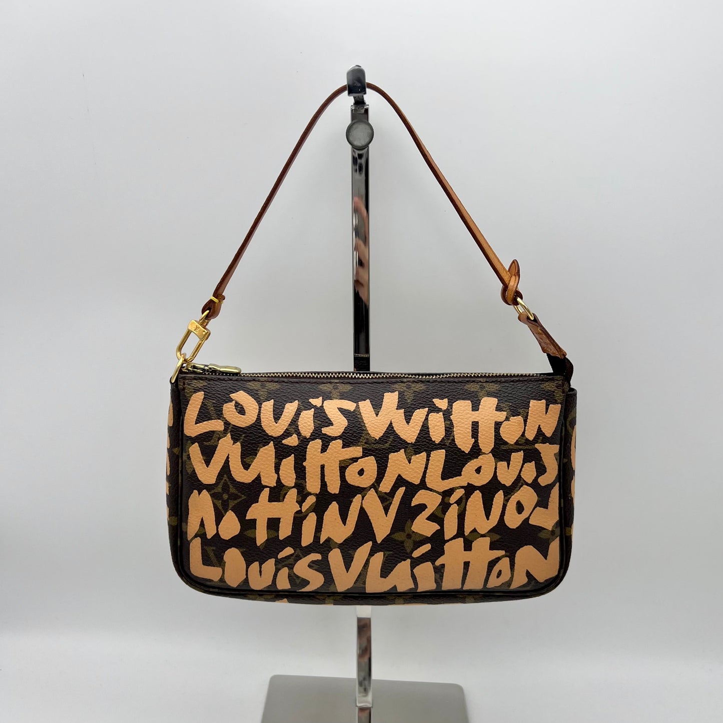 RARE☆☆☆LOUIS VUITTON ﾓﾉｸﾞﾗﾑ・ｸﾞﾗﾌｨﾃｨ ｱｸｾｿﾜｰﾙ