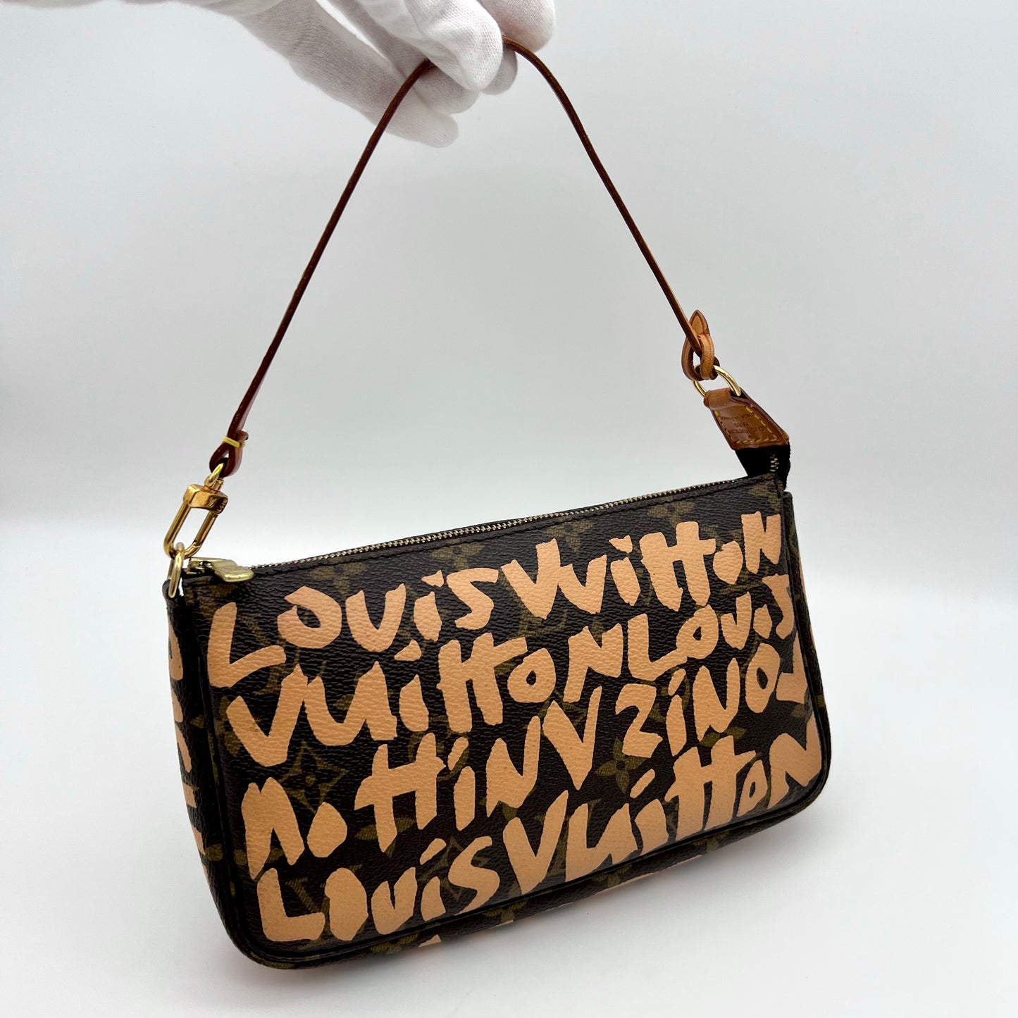 RARE☆☆☆LOUIS VUITTON ﾓﾉｸﾞﾗﾑ・ｸﾞﾗﾌｨﾃｨ ｱｸｾｿﾜｰﾙ