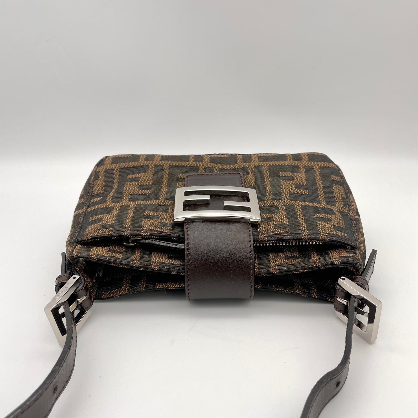 RARE☆☆AUTH Pre-owned FENDI Sukka Hiraguchi miniman baget